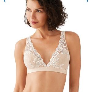 Wacoal Embrace Lace WireFree Bralette - Size 36